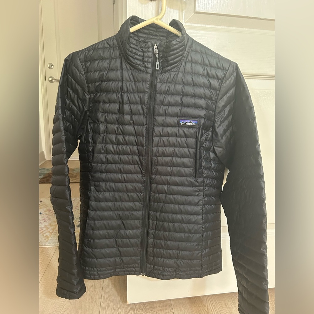 Patagonia Women's Black Nanopuff Quilted Jacket (M)